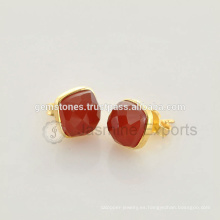 Venta al por mayor Oro Vermeil Red Onyx Gemstone Bisel Stud Pendientes Hecho a mano Fabricante Natural Gemstone Jewelry